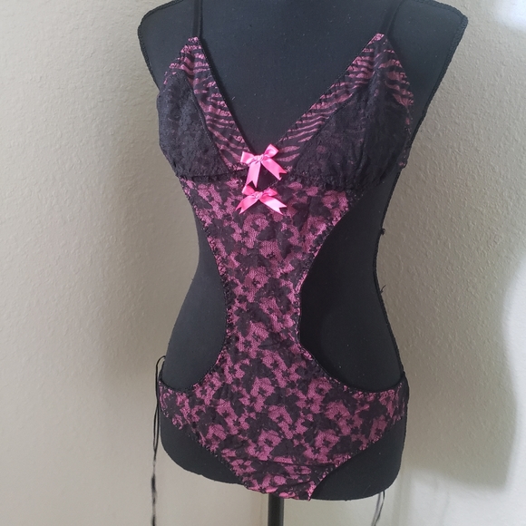 Just In: New VS Sexy Little Things Lace Teddy